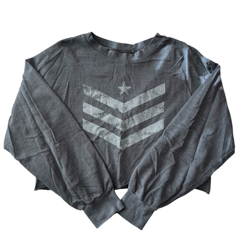 Grayson Threads cropped long sleeve top